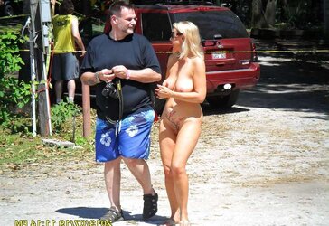 Nude fledgling damsels, Nudes a poppin