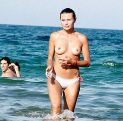 Beach Sweethearts 019 - Candid