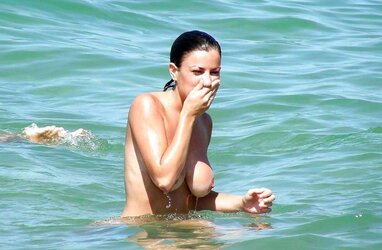 Beach Sweethearts 019 - Candid