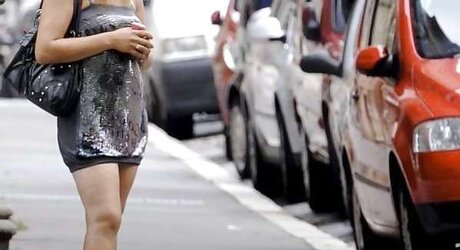 Les putains de Paris - Paris (France) lady escorts