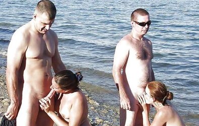 Nackt am Strand