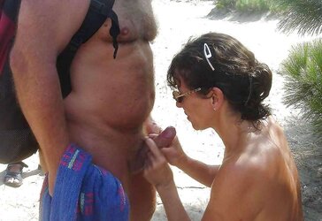 Nackt am Strand