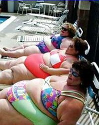 PLUMPER BATHING SUIT MATURES