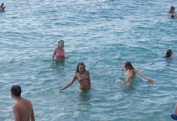 Beach voyeur