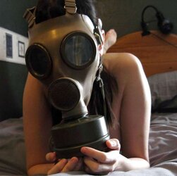 Gasmask Tramp