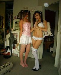Uber-Cute nymphs in magnificent pantyhose