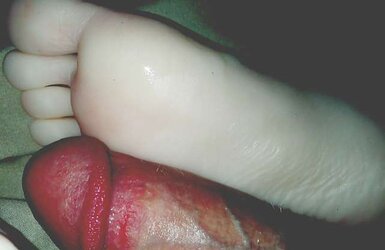 Cousin Footjob