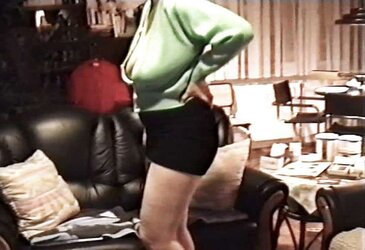SAG - Mommies Tasty Downblouse Udders In A Green Sweater