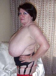 Random Titties