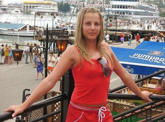 Sans Bra 40.