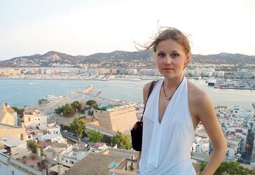 Sans Bra 40.