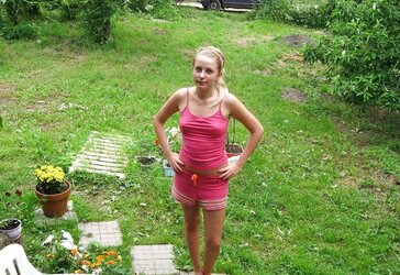 Sans Bra 40.