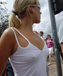 Sans Bra 40.