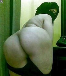 Arab hijab arse