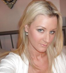 Torrid Stunner UK Prostitute