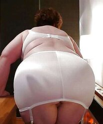 Phat Chicks in Underwear