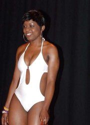 MISS SOUTH AFRICA 2008...SWIMSUIT