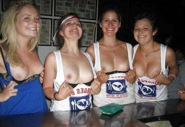 Bare Nymph Groups 22 - Ladies Showcasing in Groups