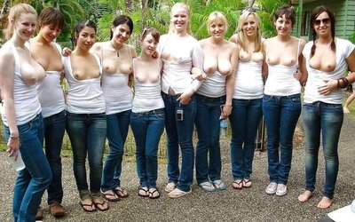 Bare Nymph Groups 22 - Ladies Showcasing in Groups