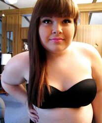 Gorgeous saucy amature plumper vol
