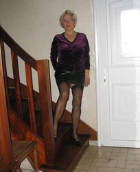 Mature Bombshell - Annick