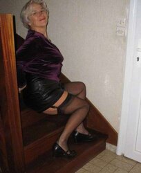 Mature Bombshell - Annick