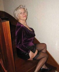 Mature Bombshell - Annick