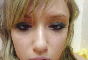 Ash-Blonde teenager with super-cute hooters
