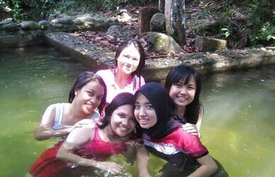 Hijab Asian Indo Femmes
