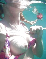 Voyeur upskirt bare beach outdoor vulva faves