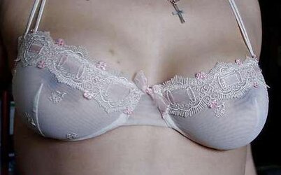 Amateurs In Sheer Hooter-Slings