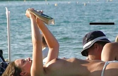 Voyeur beach pictures