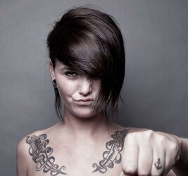 MoRe inked dame hotness! - BD