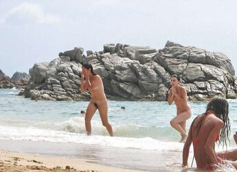 Naturist Beach Teenagers