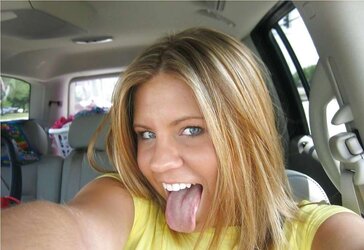 Lovely steaming blonde Princess Blueyez flash her screwable feet