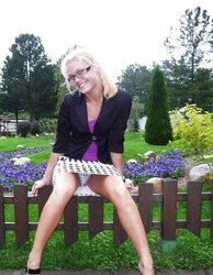 RUSSIAN DEEP THROATING PLATINUM-BLONDE