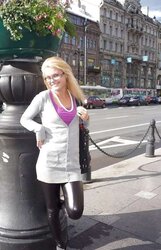 RUSSIAN DEEP THROATING PLATINUM-BLONDE