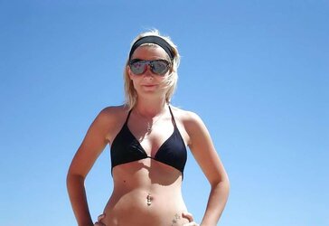 Lovely blodnie on holiday