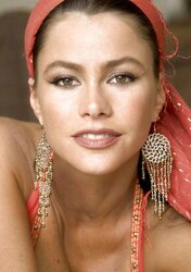 Sofia Vergara Candid And Scorching Photos