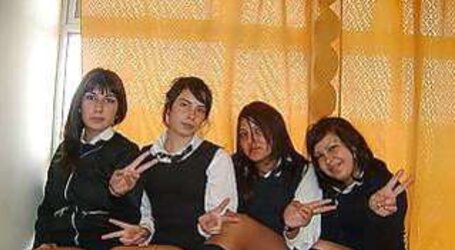 Mingle Colegialas Calientes