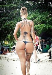 Arses that make you say...DAM!!!