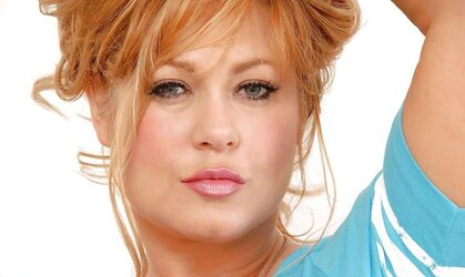 PLUMPER Queen Samantha