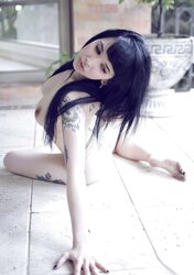 Tattoed Stunners