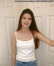 Super-Fucking-Hot MUMMY Walking in the Park Comes back to my Room