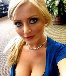 Selfies - Sophie Dee edition!