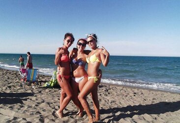 Sexys ladies in bathing suit