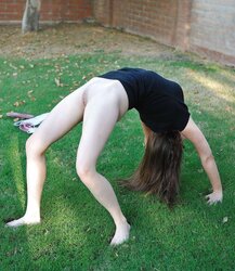 Bottomless Teenagers