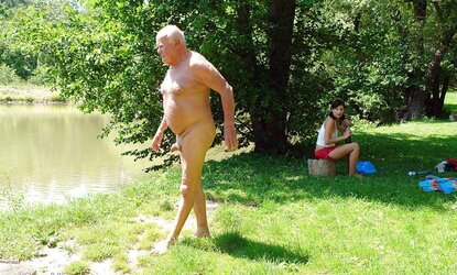 Old and youthfull at the river