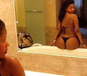 #Sexy #BubbleButts #BigAssGalore