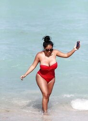 Arab hook-up bomb in the beach